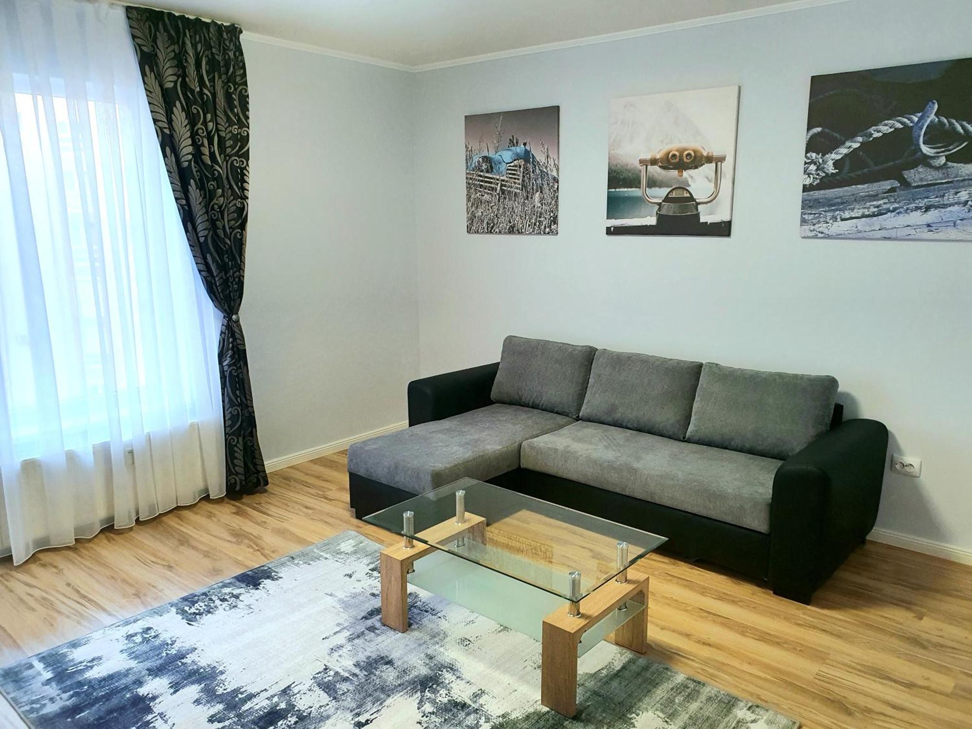 Appartamento Urban Retreat Luxury Hideaway Gran Varadino Esterno foto
